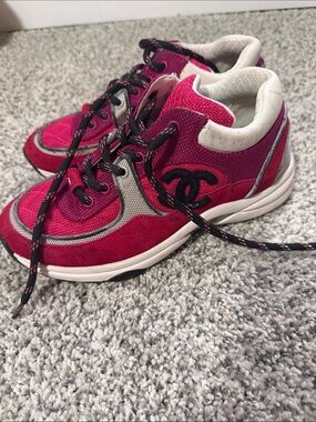 CHANEL Fuchsia Suede & Mesh Low-Top Sneakers